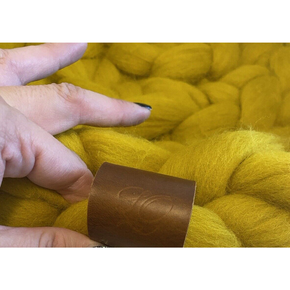 Cat / Small Dog Yarn Bed Mustard Yellow Chunky Yarn Homemade Merino Wool Cozy - Picture 4 of 16
